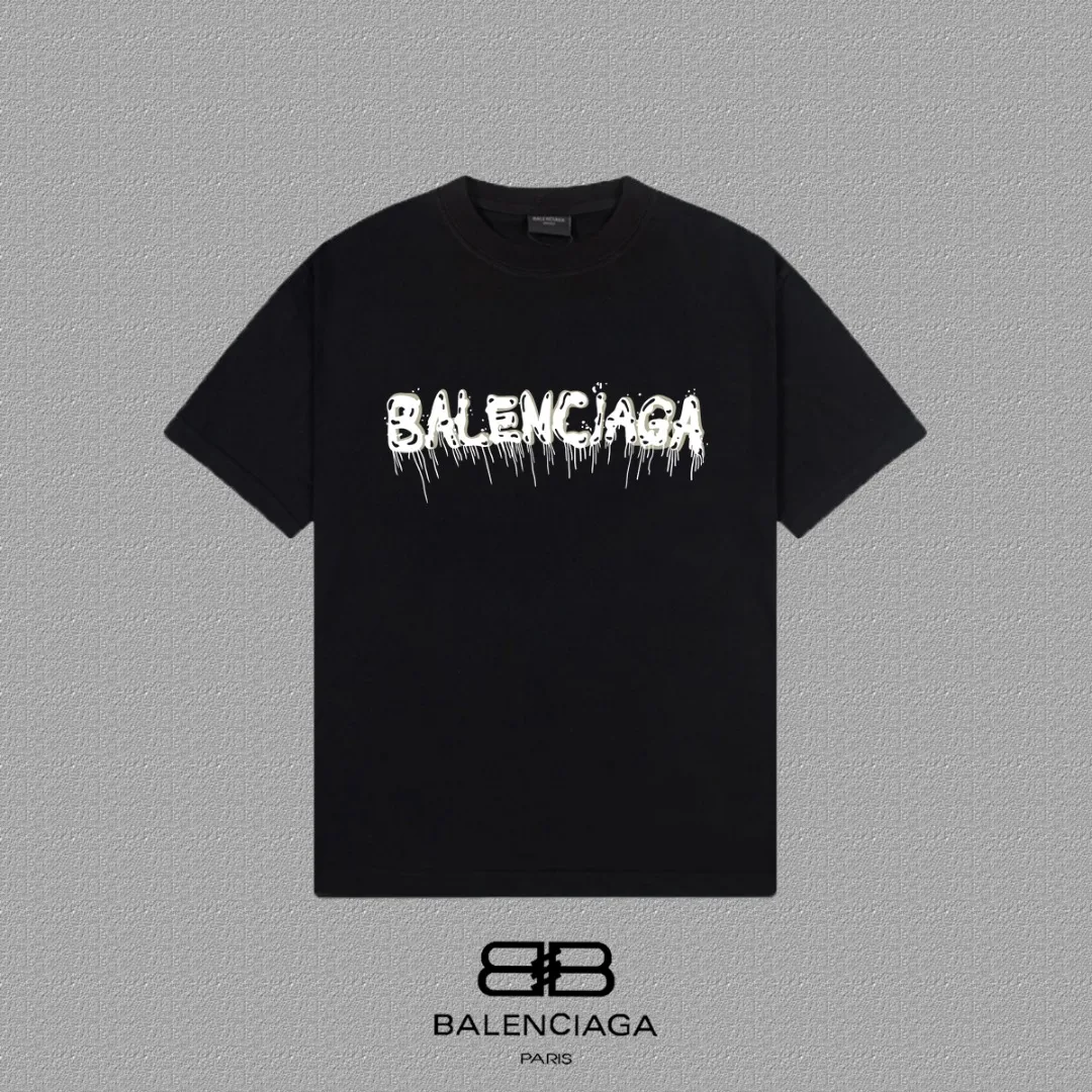 P80✨🔥 [BALENCIAGA] Paris lettering printed short-sleeved T-shirt. Custom-woven and dyed 26-count double yarn 300 grams of heavy fabric. Zero color difference in thread. Perfect details. Differentiate from the current version. Welcome to compare. Same Style for men and women. Must-sell model in the picture above. Color: White Black Size: 1 2 3 4